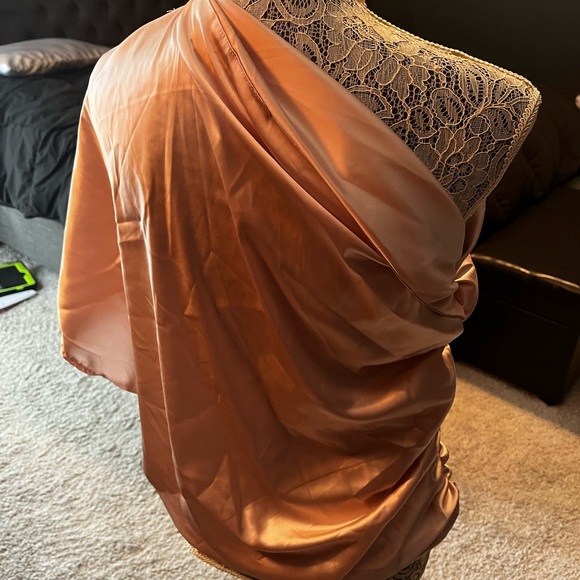 Silk ChicMe light pink top - Picture 2 of 9